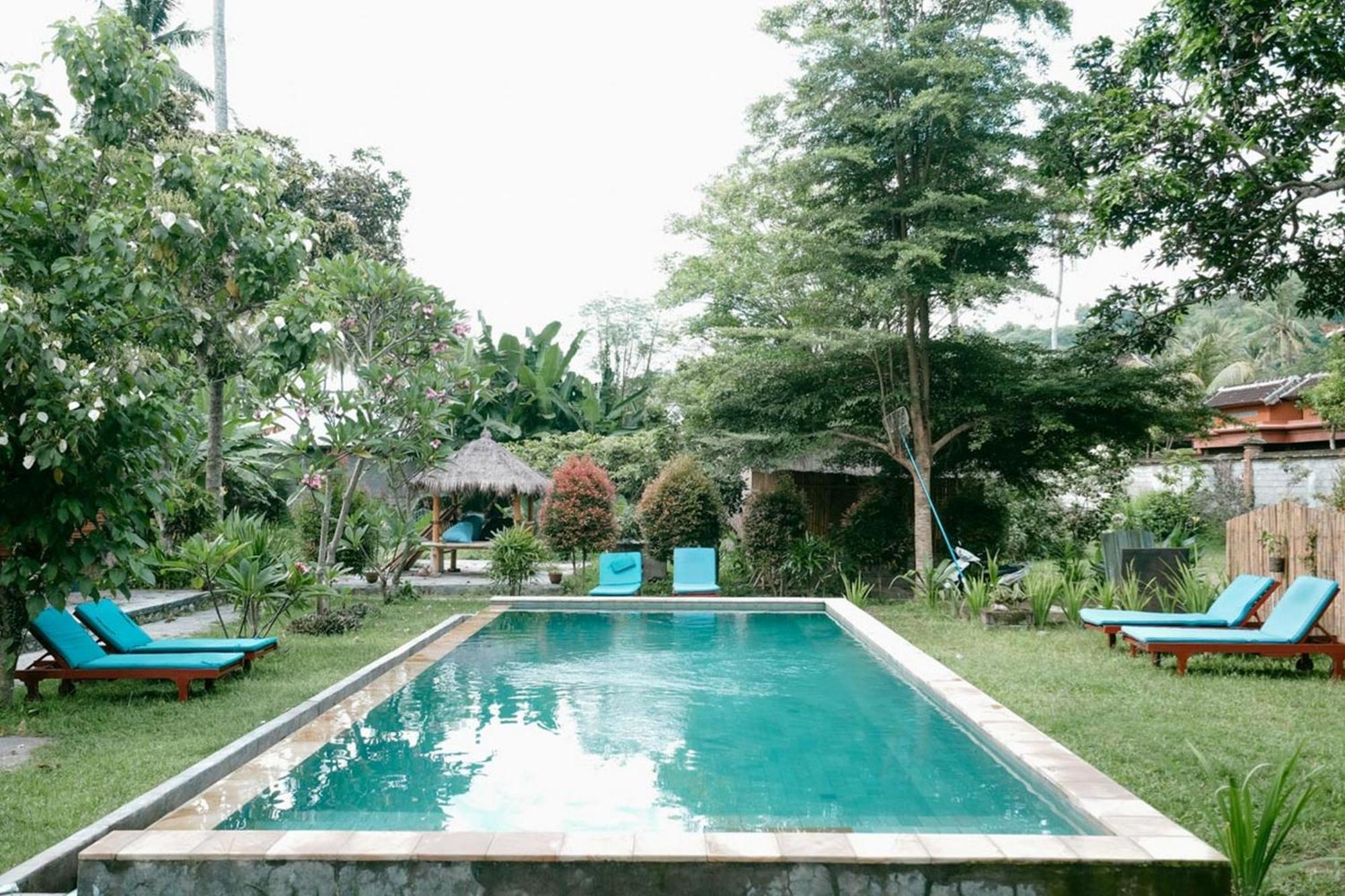 OYO 2039 Cici's Bungalow Mangsit Exterior foto