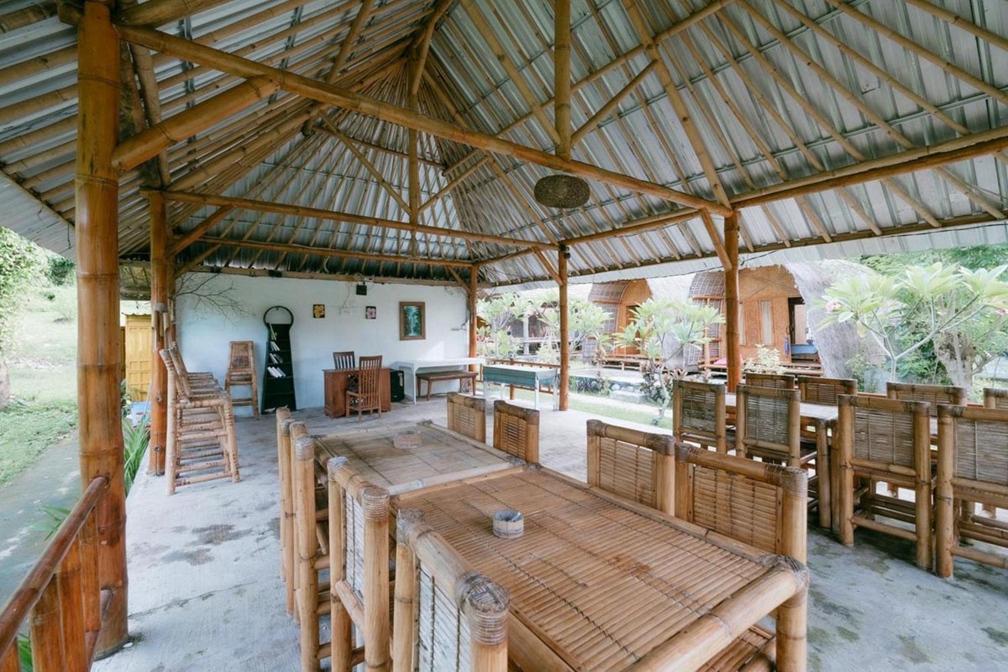OYO 2039 Cici's Bungalow Mangsit Exterior foto